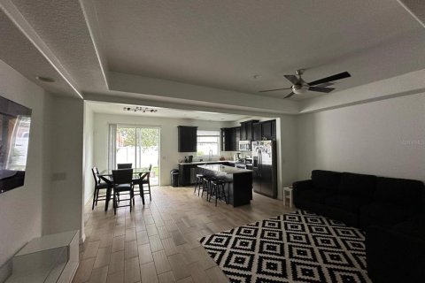 Townhouse in Orlando, Florida 3 bedrooms, 162.86 sq.m. № 1916476 - photo 3