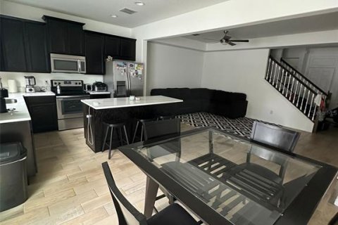 Townhouse in Orlando, Florida 3 bedrooms, 162.86 sq.m. № 1916476 - photo 7