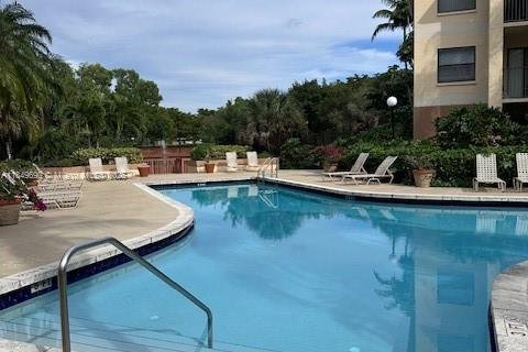Condo in Sunrise, Florida, 1 bedroom  № 1852300 - photo 13
