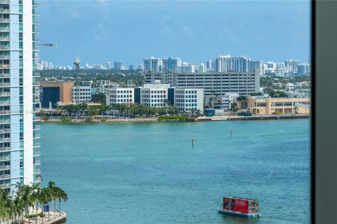Купить кондоминиум в Майами, Флорида 2 спальни, 117.89м2, № 1956760 - фото 17