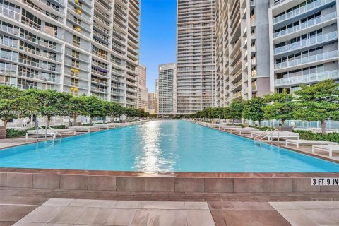 Купить кондоминиум в Майами, Флорида 2 спальни, 117.89м2, № 1956760 - фото 24