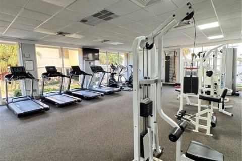 Condominio en venta en Sunny Isles Beach, Florida, 1 dormitorio, 70.79 m2 № 1993661 - foto 28