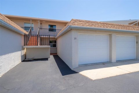 Condo in Cape Canaveral, Florida, 2 bedrooms  № 1736531 - photo 5