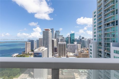 Condo in Miami, Florida, 2 bedrooms  № 1790415 - photo 3