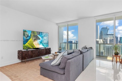 Condo in Miami, Florida, 2 bedrooms  № 1790415 - photo 5