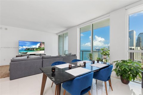 Condo in Miami, Florida, 2 bedrooms  № 1790415 - photo 4