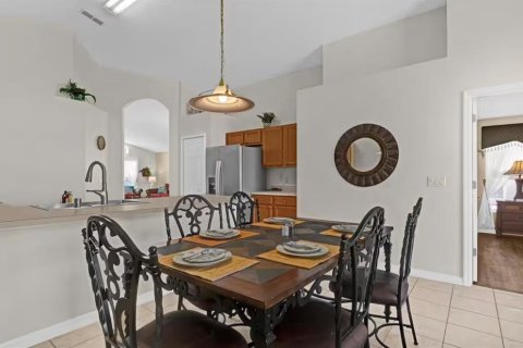 Villa ou maison à louer à Davenport, Floride: 4 chambres, 180.23 m2 № 2395555 - photo 7