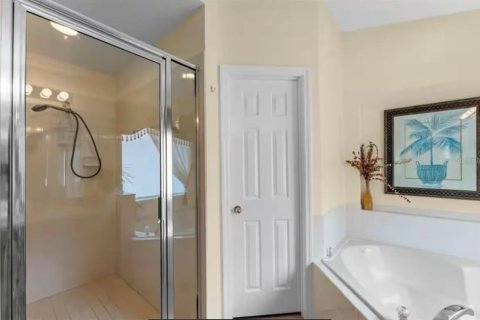Villa ou maison à louer à Davenport, Floride: 4 chambres, 180.23 m2 № 2395555 - photo 12