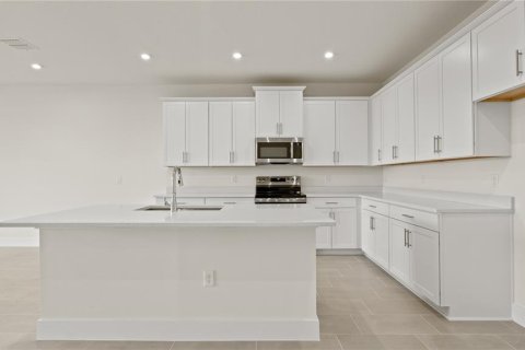 House in Mount Dora, Florida 3 bedrooms, 189.15 sq.m. № 1717377 - photo 6