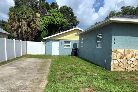 House in Tampa, Florida 5 bedrooms, 191.47 sq.m. № 2156046 - photo 20