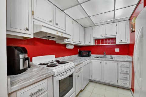 Condominio en alquiler en Deerfield Beach, Florida, 1 dormitorio, 85.93 m2 № 2368469 - foto 3