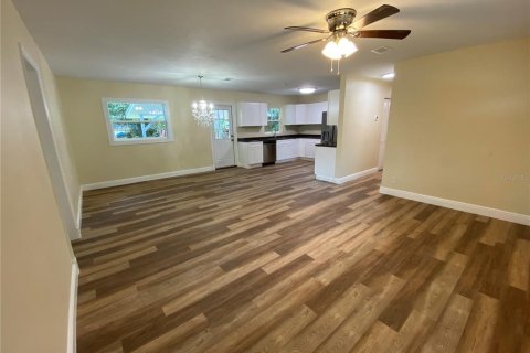 Casa en venta en Gainesville, Florida, 4 dormitorios, 144.93 m2 № 1158230 - foto 17
