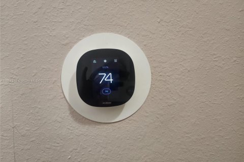 Casa en venta en Miami, Florida, 4 dormitorios, 216.09 m2 № 1728724 - foto 12
