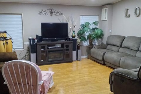 Apartamento en alquiler en Dade City, Florida, 3 dormitorios, 137.03 m2 № 1901378 - foto 2