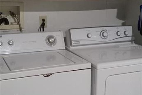 Apartamento en alquiler en Dade City, Florida, 3 dormitorios, 137.03 m2 № 1901378 - foto 8