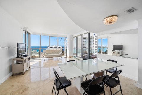 Condominio en venta en Miami, Florida, 2 dormitorios, 142.05 m2 № 1953710 - foto 3