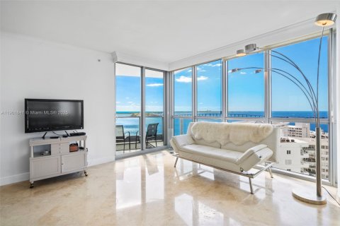 Condominio en venta en Miami, Florida, 2 dormitorios, 142.05 m2 № 1953710 - foto 4