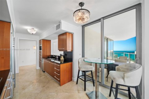 Condominio en venta en Miami, Florida, 2 dormitorios, 142.05 m2 № 1953710 - foto 7