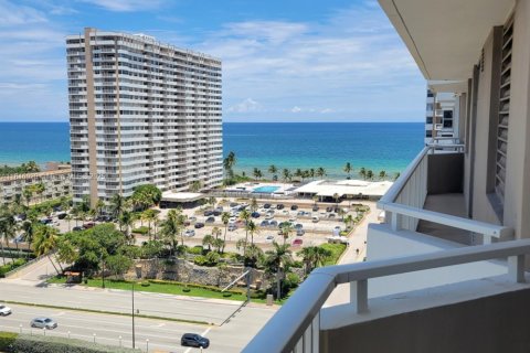 Copropriété à vendre à Hallandale Beach, Floride: 1 chambre, 80.82 m2 № 1940713 - photo 2