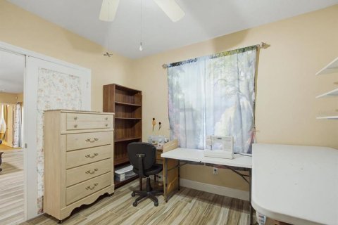 Villa ou maison à vendre à Fruitland Park, Floride: 3 chambres, 181.62 m2 № 2430620 - photo 28