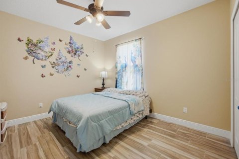 Villa ou maison à vendre à Fruitland Park, Floride: 3 chambres, 181.62 m2 № 2430620 - photo 23