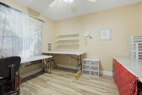 Villa ou maison à vendre à Fruitland Park, Floride: 3 chambres, 181.62 m2 № 2430620 - photo 26