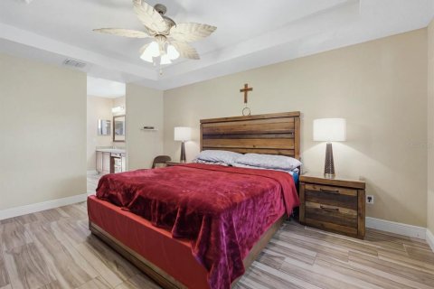 Villa ou maison à vendre à Fruitland Park, Floride: 3 chambres, 181.62 m2 № 2430620 - photo 15