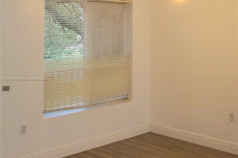 Copropriété à louer à Oakland Park, Floride: 2 chambres, 116.69 m2 № 1940417 - photo 12