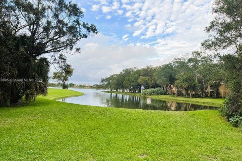 Copropriété à louer à Oakland Park, Floride: 2 chambres, 116.69 m2 № 1940417 - photo 4