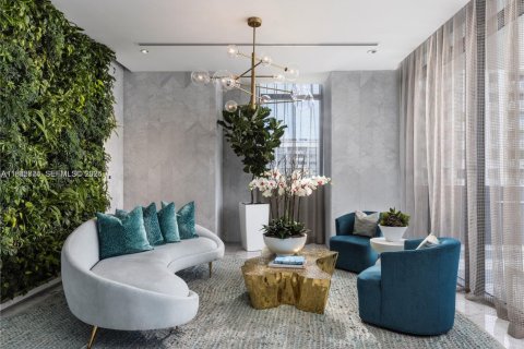 Copropriété à vendre à Miami, Floride: 4 chambres, 267.84 m2 № 1999005 - photo 2