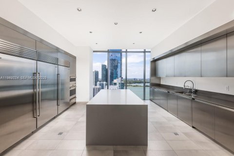 Copropriété à vendre à Miami, Floride: 4 chambres, 267.84 m2 № 1999005 - photo 25