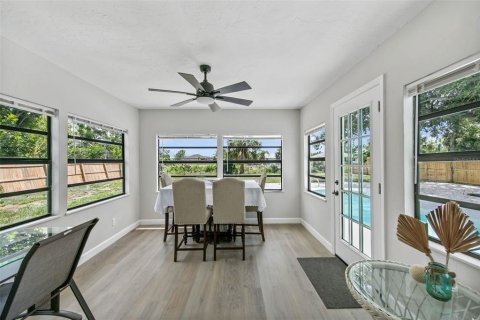 House in Englewood, Florida 3 bedrooms, 125.42 sq.m. № 1919173 - photo 7