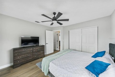 House in Englewood, Florida 3 bedrooms, 125.42 sq.m. № 1919173 - photo 13