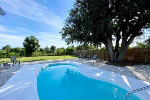 House in Englewood, Florida 3 bedrooms, 125.42 sq.m. № 1919173 - photo 17