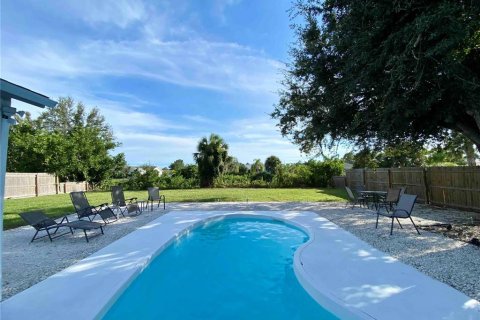 House in Englewood, Florida 3 bedrooms, 125.42 sq.m. № 1919173 - photo 16