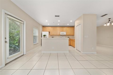 Townhouse in Orlando, Florida 3 bedrooms, 181.72 sq.m. № 1876833 - photo 8