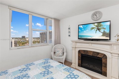 Copropriété à vendre à Hallandale Beach, Floride: 1 chambre, 83.24 m2 № 2067900 - photo 19