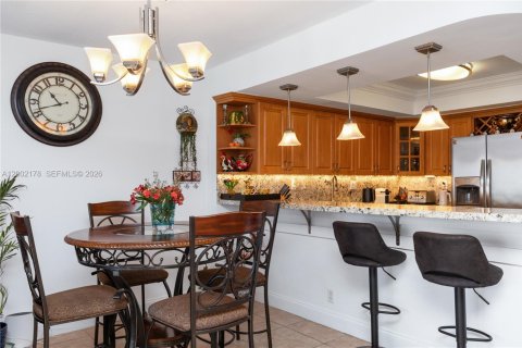 Copropriété à vendre à Hallandale Beach, Floride: 1 chambre, 83.24 m2 № 2067900 - photo 9