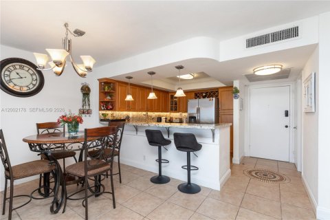 Copropriété à vendre à Hallandale Beach, Floride: 1 chambre, 83.24 m2 № 2067900 - photo 8