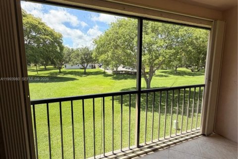 Copropriété à vendre à Boca Raton, Floride: 2 chambres, 87.14 m2 № 2063844 - photo 9