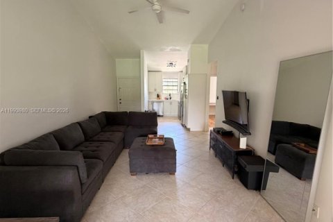 Copropriété à vendre à Boca Raton, Floride: 2 chambres, 87.14 m2 № 2063844 - photo 6