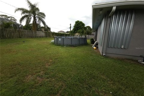 House in PORT ST LUCIE in Saint Lucie, Florida 3 bedrooms, 154.03 sq.m. № 1916824 - photo 19
