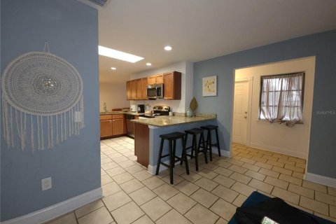 House in PORT ST LUCIE in Saint Lucie, Florida 3 bedrooms, 154.03 sq.m. № 1916824 - photo 5
