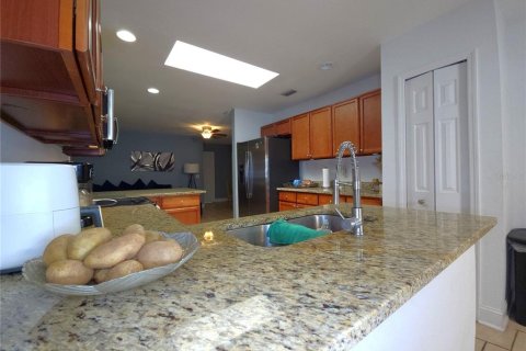 House in PORT ST LUCIE in Saint Lucie, Florida 3 bedrooms, 154.03 sq.m. № 1916824 - photo 11