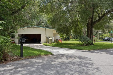 Купить виллу или дом в Деланд, Флорида 9 комнат, 167.97м2, № 2232581 - фото 5