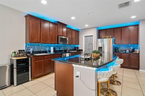 Villa ou maison à vendre à Kissimmee, Floride: 3 chambres, 214.33 m2 № 2410382 - photo 11