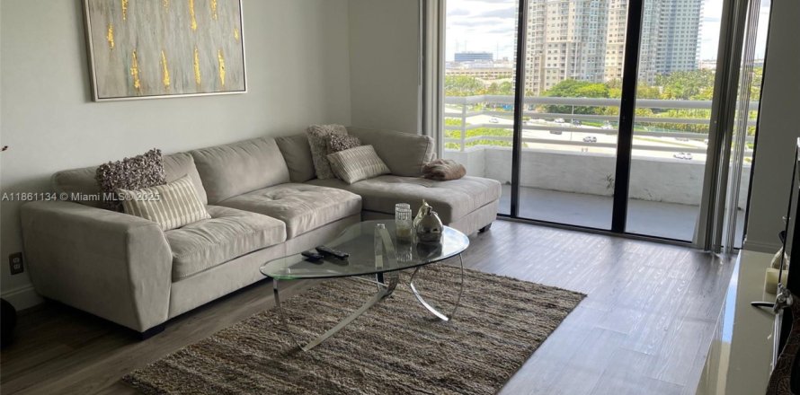Condominio en Aventura, Florida, 2 dormitorios № 1892401