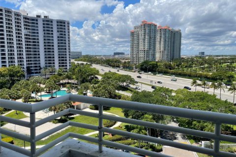 Condominio en alquiler en Aventura, Florida, 2 dormitorios, 98.66 m2 № 1892401 - foto 10