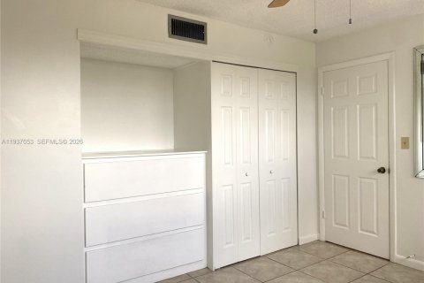 Снять в аренду кондоминиум в Помпано-Бич, Флорида 2 спальни, 102.19м2, № 2004764 - фото 13