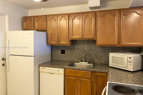 Снять в аренду кондоминиум в Помпано-Бич, Флорида 2 спальни, 102.19м2, № 2004764 - фото 5